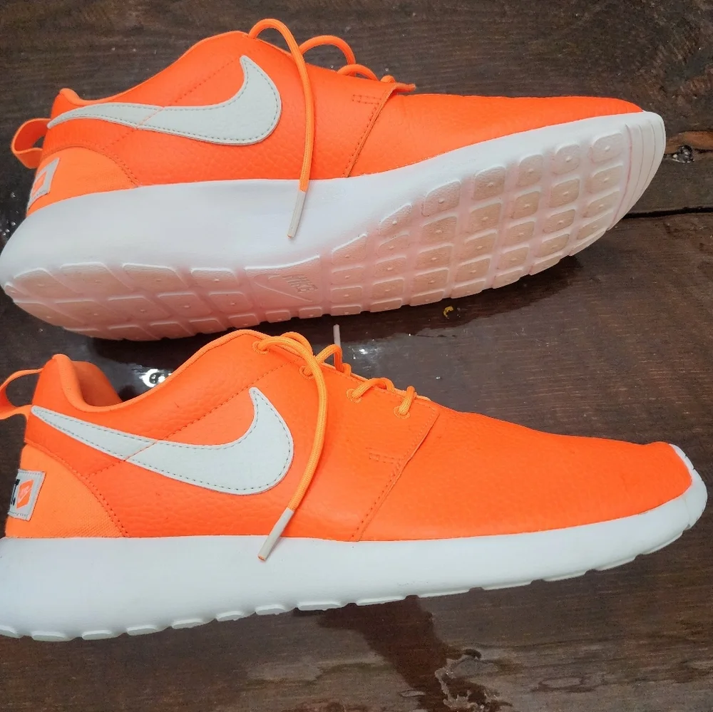 👸👟 Nike Women's 11.5 Roshe One 833928-800 - Picture 8 of 13